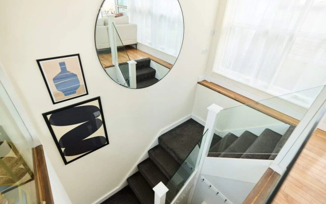 The Brick Lane Arms - Breathtaking 2bdr Penthouse With Balcony