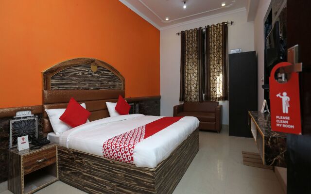 OYO 7812 Shree Radha Resort