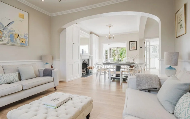 Stylish Townhouse Annexe Cheltenham