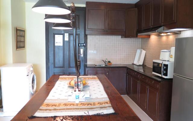 6 38 Top Floor 2 Brs 2baths 1km Walking To Beach