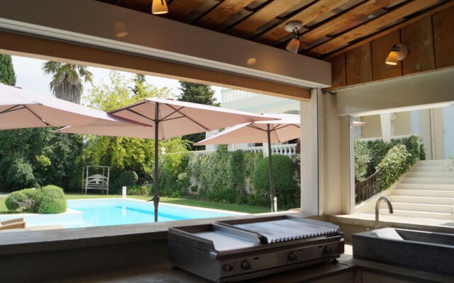 Stylish villa near Mougins with large, private pool and lovely outdoor kitchen
