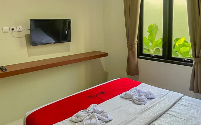 RedDoorz Syariah Near Stasiun Madiun 2(RedDoorz Syariah near Stasiun Madiun 2)