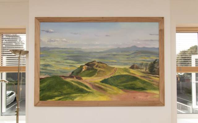 Crescent House Apartments