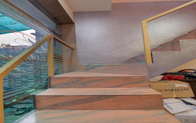 OYO 42395 Asma Hotel