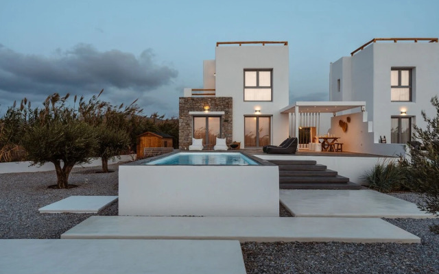 Villa Ama Plaka With 3 Bedrooms and 3 Bathrooms