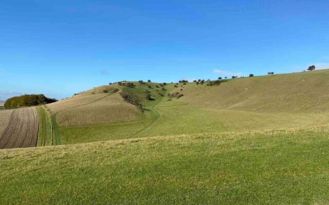 Stylish Getaway in the Heart of the Pewsey Vale