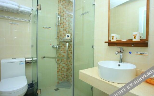 Super 8 Hotel (Chengdu Qingyang Palace Provincial Hospital Subway Station)