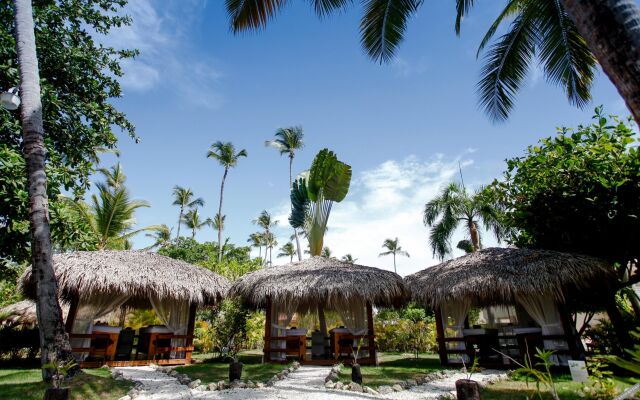 Los Corales Beach Village