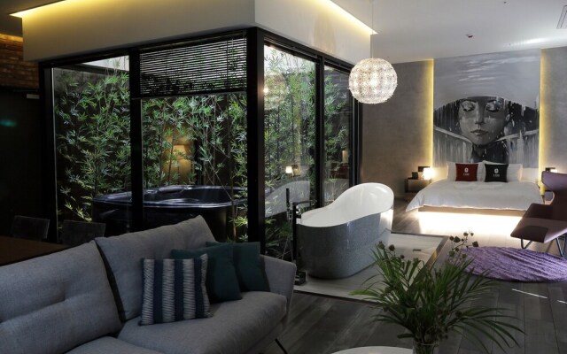 Daegu Eastern Hotel Lions Park