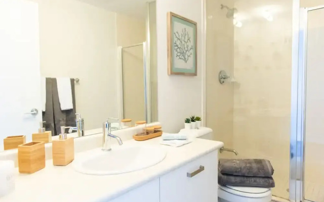 QuickStay Two-Bedroom Condo