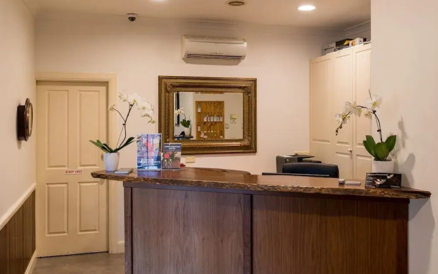 Bowen Inn Motel