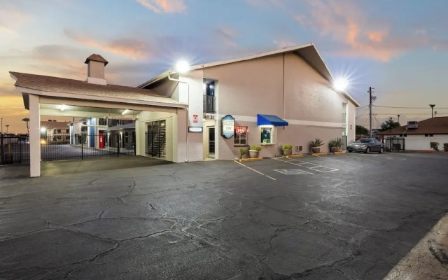 Travel Inn - In Phoenix (Alhambra)