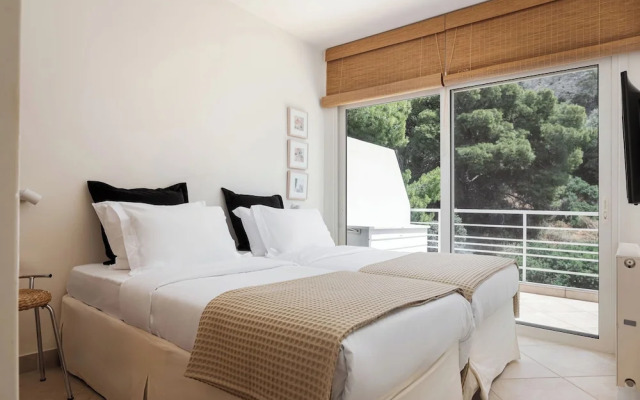 Vouliagmeni Exclusive Residence