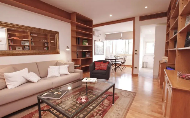 Sleep in Italy - SpanishSteps Apartments