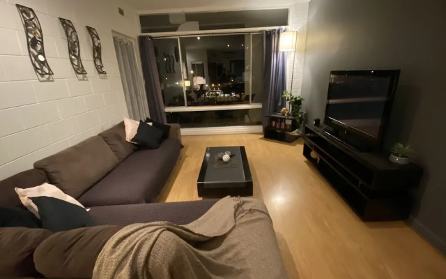 Apartment on Tennyson