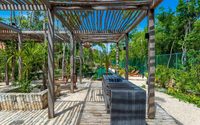 Penthouse Studio with Gym, Swimming-pool, Outdoor BBQ, Aldea Savia