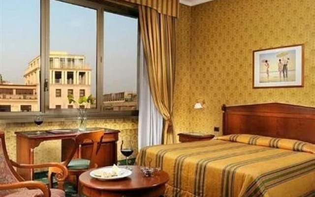 Grand Plaza