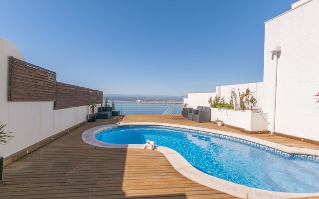 Villa For 4 Persons In Roses With Private Pool Overlooking The Bay Of Roses