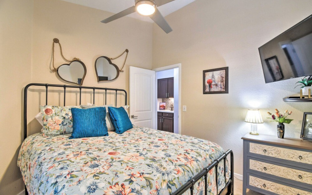 Patio & Grilling Station: Family Home in Glendale