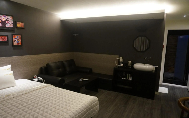 Hotel MU