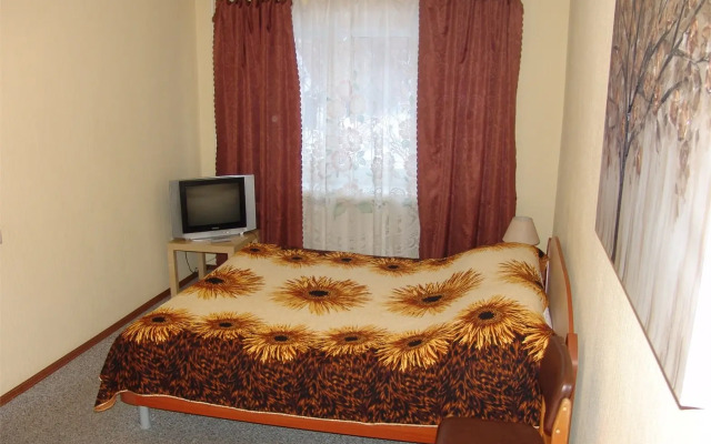Апартаменты на Красном переулке, 8