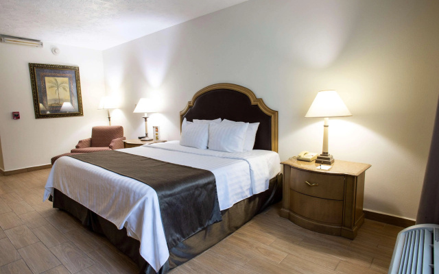 Best Western Plus Monterrey Colon