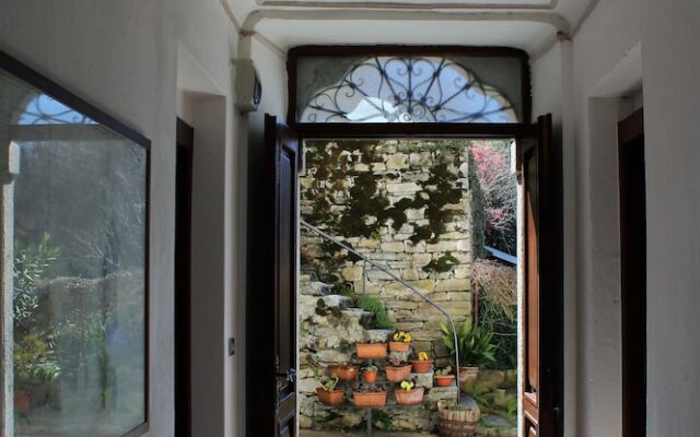 Comoholidays - Ul Palazz 18th Century Apartment