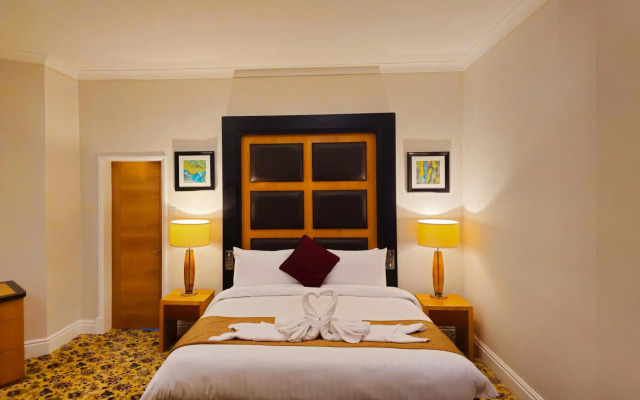 Crown Hotel Stone
