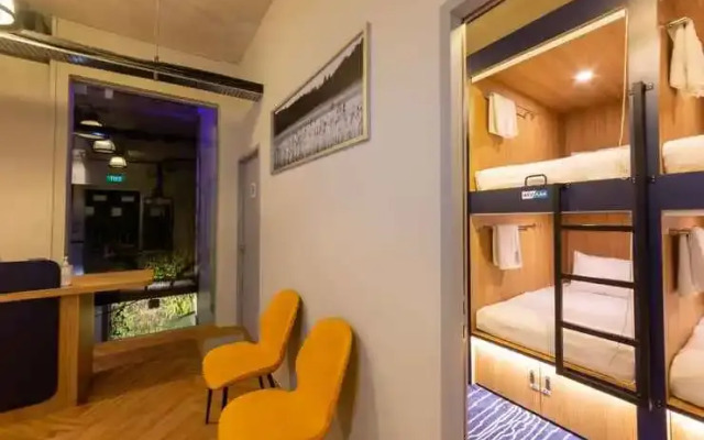 Bluewaters Pods 11 North Canal Road