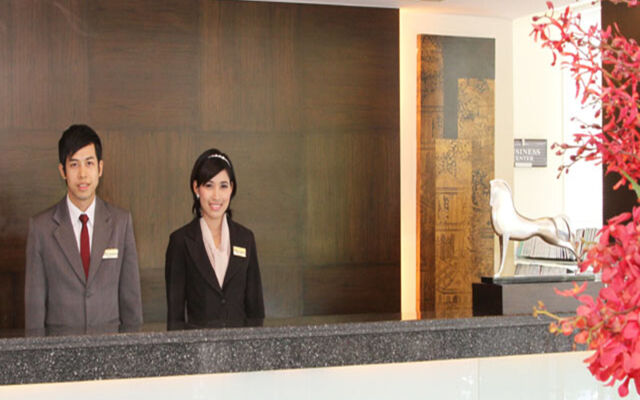 Kameo House Hotel and Serviced Apartments