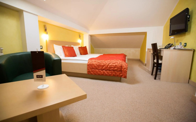 Euro Garni Hotel