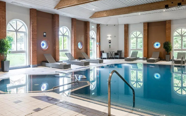 The Hog's Back Hotel & Spa Farnham