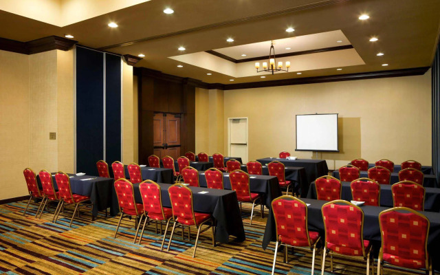 Fairfield Inn & Suites Houston Intercontinental Airport