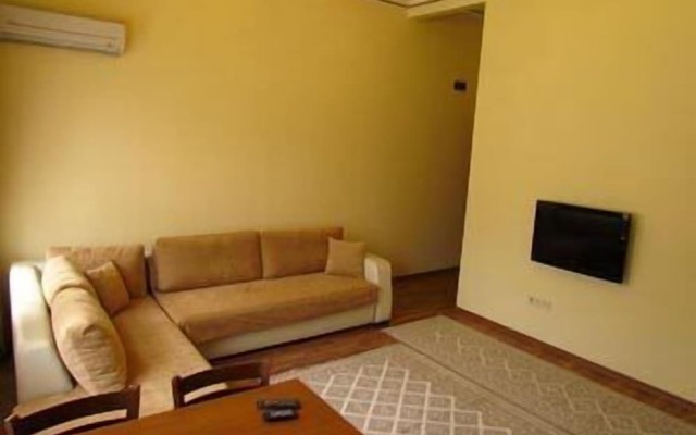 Blue Eye Suites