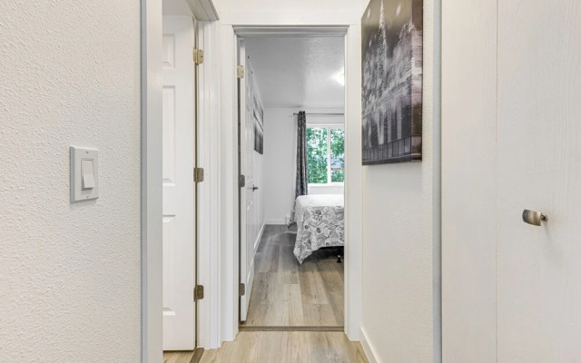 Walk to Parks: Snug Soldotna Sanctuary!