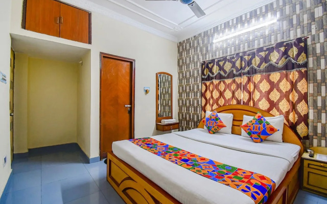 Fabexpress Heritage Inn