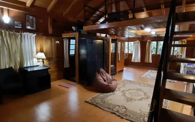 An adorable, spacious, quiet and comfy WFH space