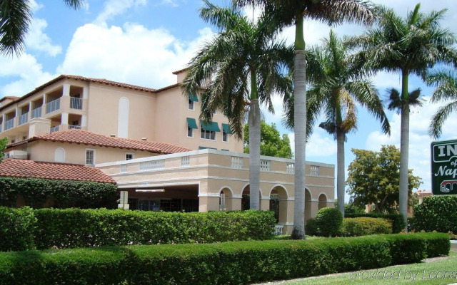 Inn of Naples, Tapestry Collection by Hilton