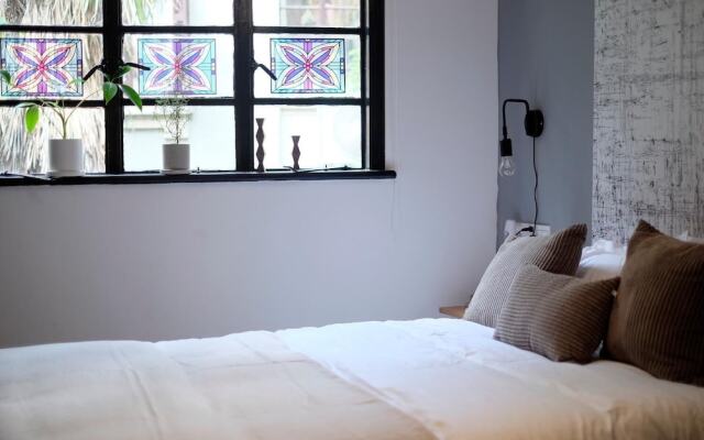 Le Mansion Apartment