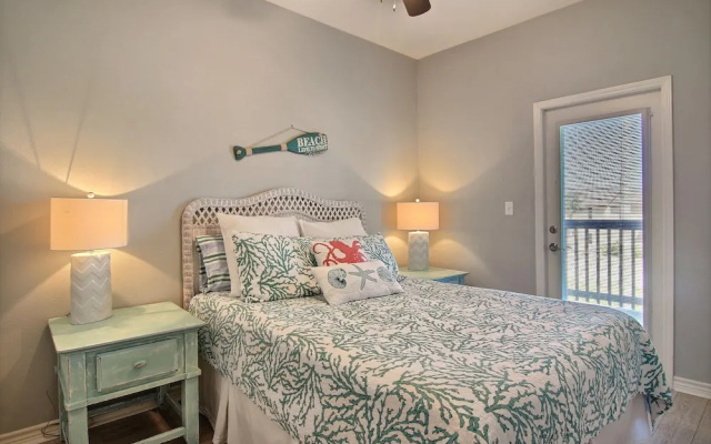 Family Tides Beach House by Silver Sands Vacation Rentals