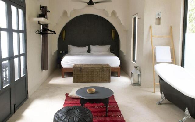 Moroccan vacation home for 16 guests!