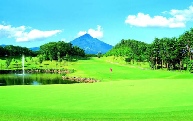 Nari Aizu Lodge