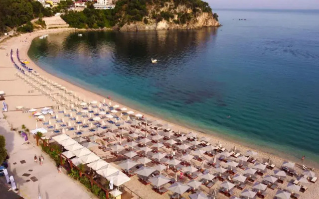 Valtos Beach Hotel