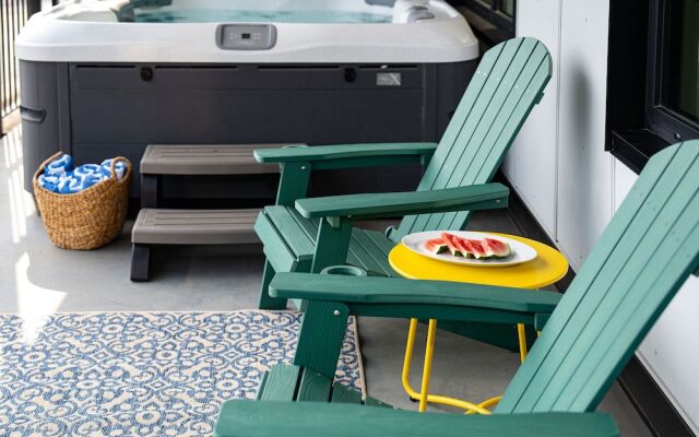 Cabot Views by Revelstoke Vacations