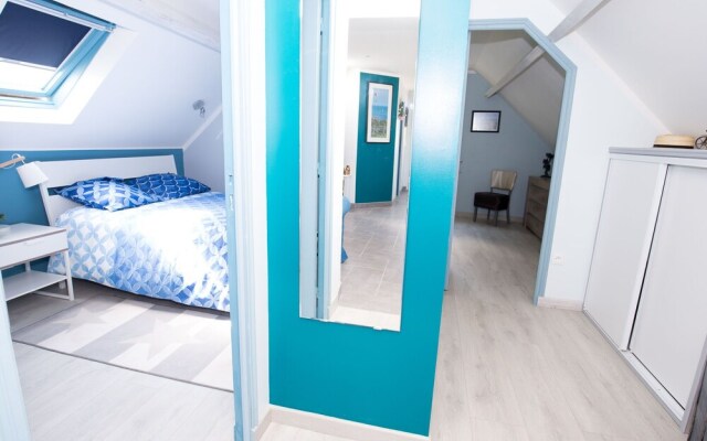 Stunning Holiday Home in Quinévilla Near Beach