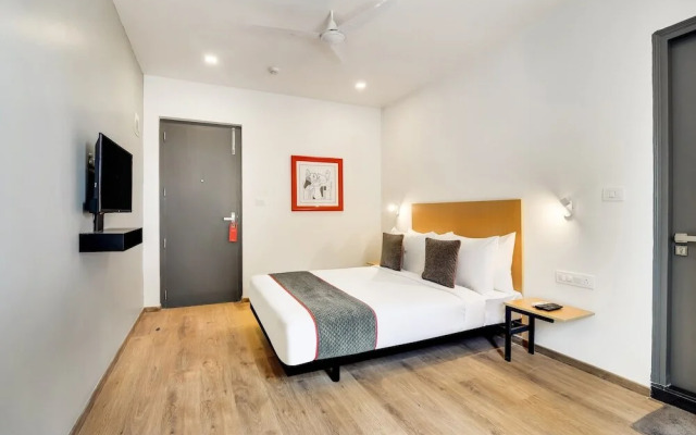 OYO Townhouse 238 Ulssor