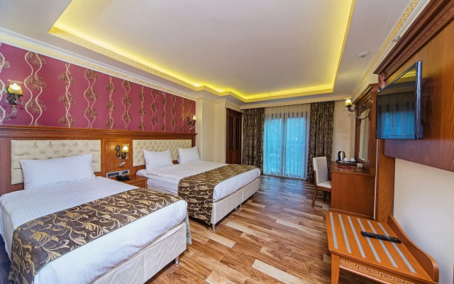 Lausos Palace Hotel