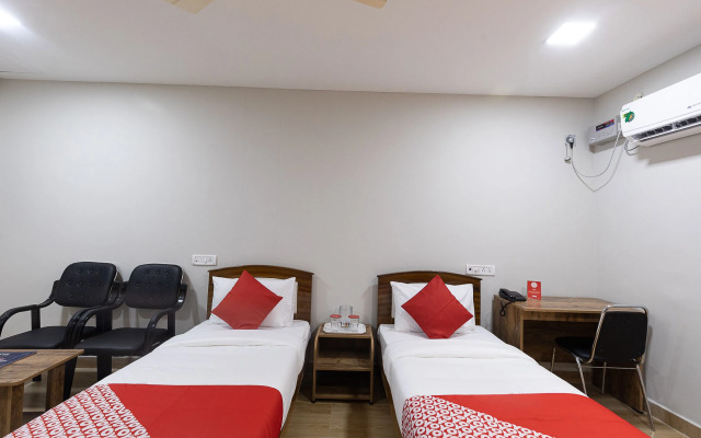 Capital O 39352 Nestle Inn