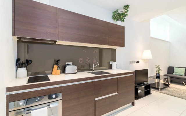 Modern 1BR Home in Kings Cross! 3 Guests