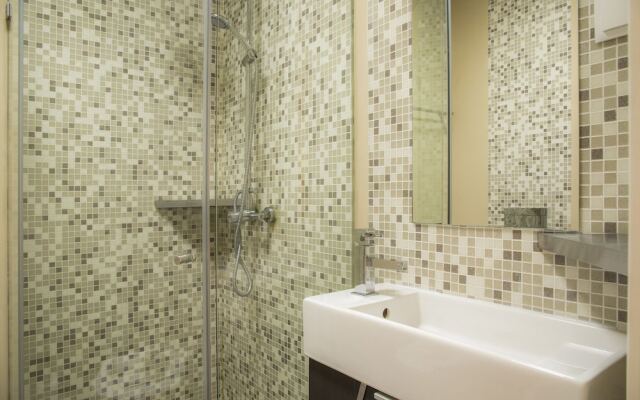 B36 - Backstreet Duplex in Lagos by DreamAlgarve